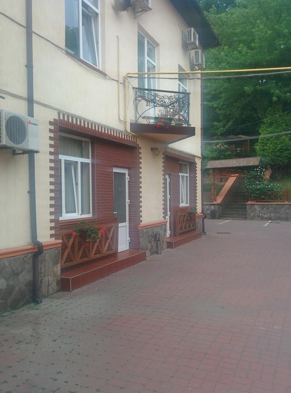 Kaiser Hotel Czerniowce Zewnętrze zdjęcie