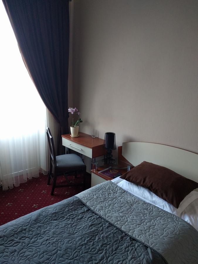 Kaiser Hotel Czerniowce Zewnętrze zdjęcie