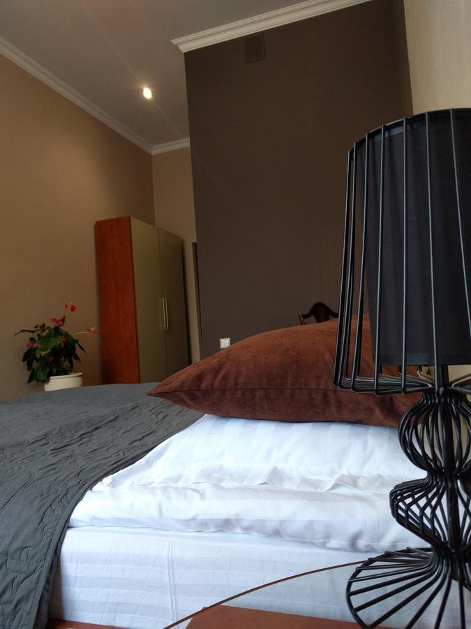 Kaiser Hotel Czerniowce Zewnętrze zdjęcie